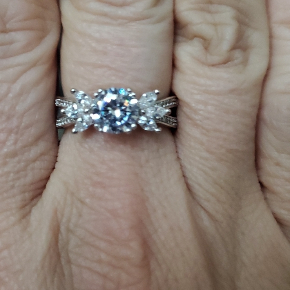 STERLING SILVER CRYSTAL GEMSTONE RING